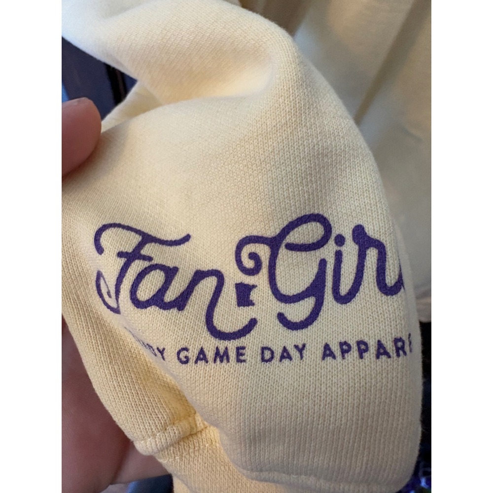 Comfort Colors Vikes Minnesota Sweatshirt Yellow Fan Girl Game Day Apparel Large - Picture 3 of 3